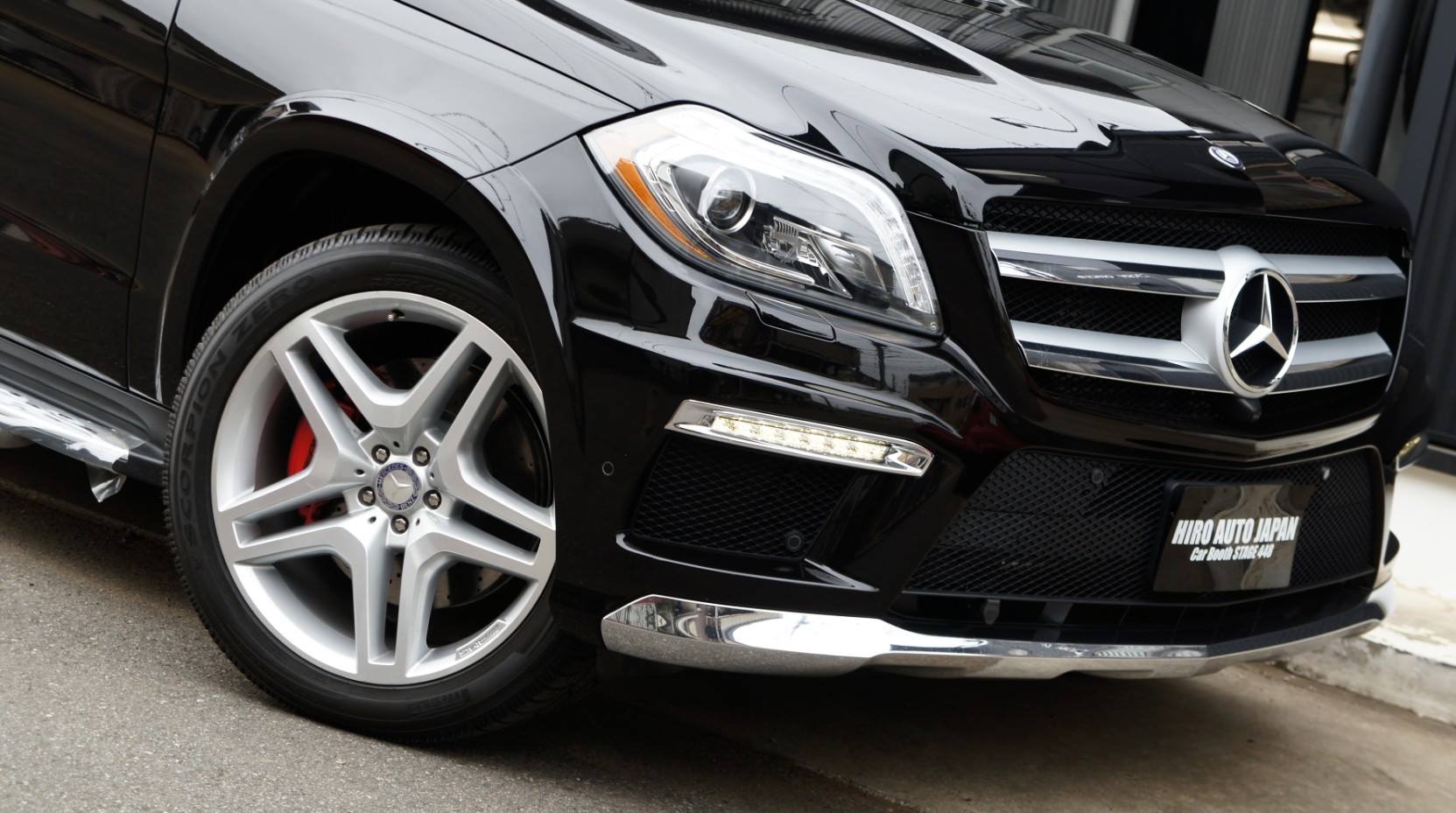 キャリパー塗装施工事例：Mercedes-Benz GL350 AMG-PKGキャリパー塗装COLOR：#001 Italian losso solid IMG9_874_Bqn3B5_sub4.jpg