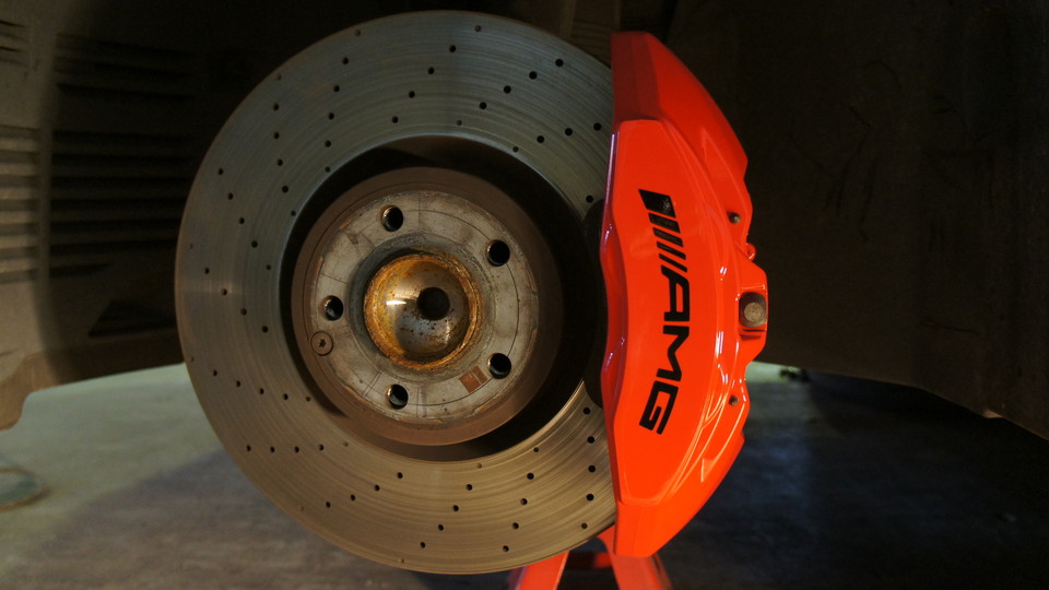 キャリパー塗装施工事例：ベンツR231 SL純正キャリパー塗装　COLOR:#001 Italian losso solid IMG9_927_O6tjpt_sub1.jpg