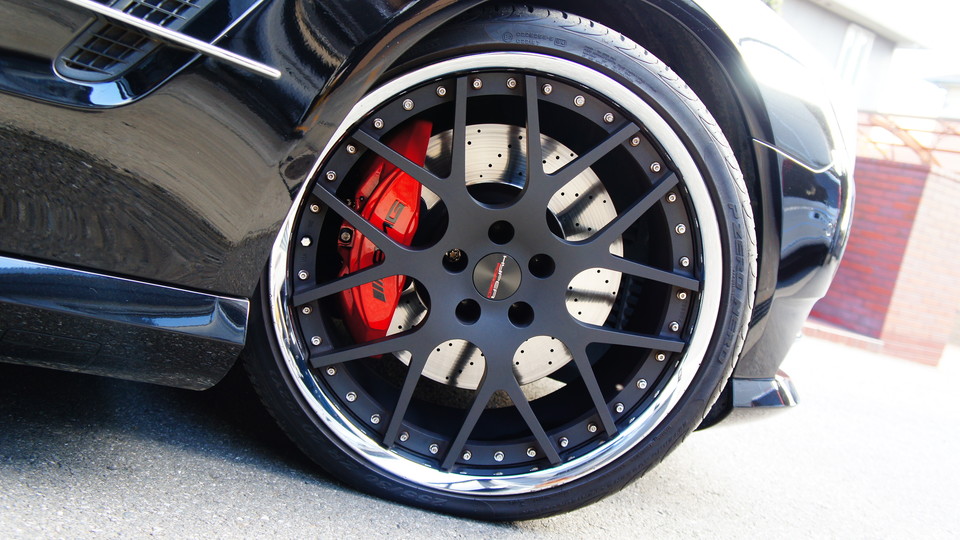 キャリパー塗装施工事例：ベンツR231 SL純正キャリパー塗装　COLOR:#001 Italian losso solid IMG9_927_O6tjpt_sub5.jpg