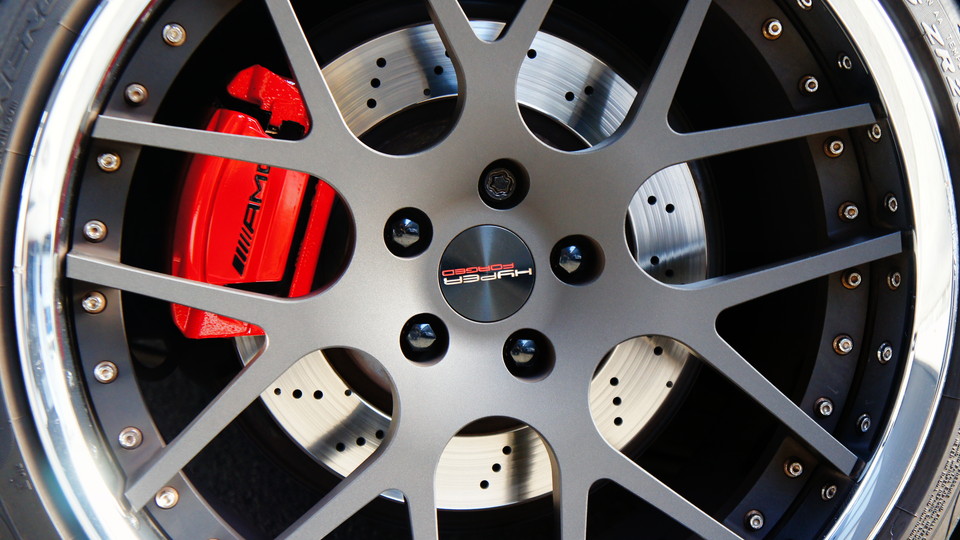 キャリパー塗装施工事例：ベンツR231 SL純正キャリパー塗装　COLOR:#001 Italian losso solid IMG9_927_O6tjpt_sub7.jpg