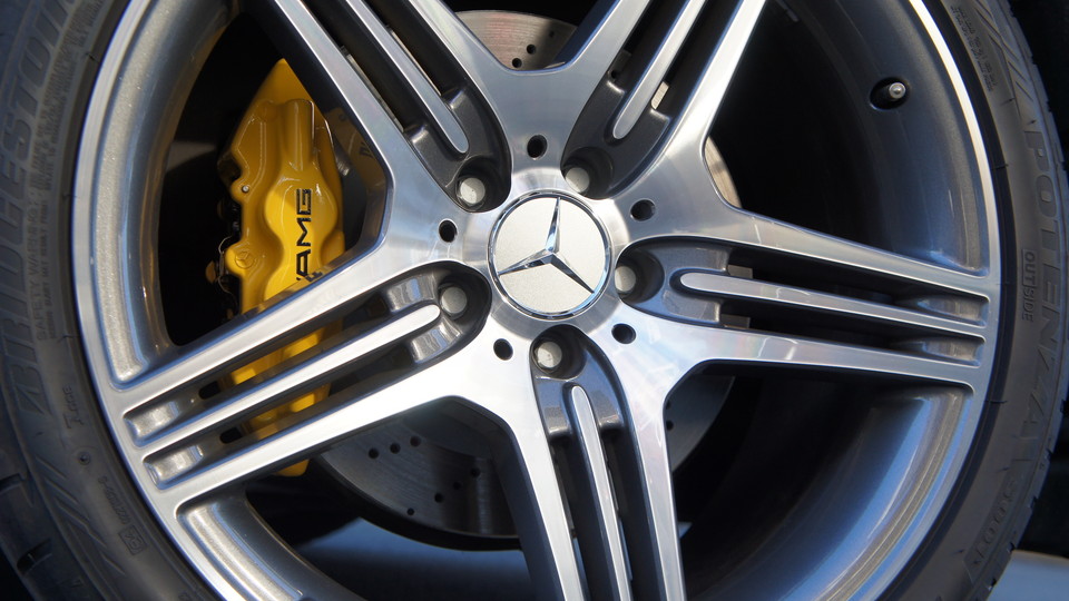 キャリパー塗装施工事例：ベンツBenz R230AMG用ブレンボキャリパー取付塗装　COLOR:#002 giallo modena IMG9_928_lmYhRc_sub5.jpg