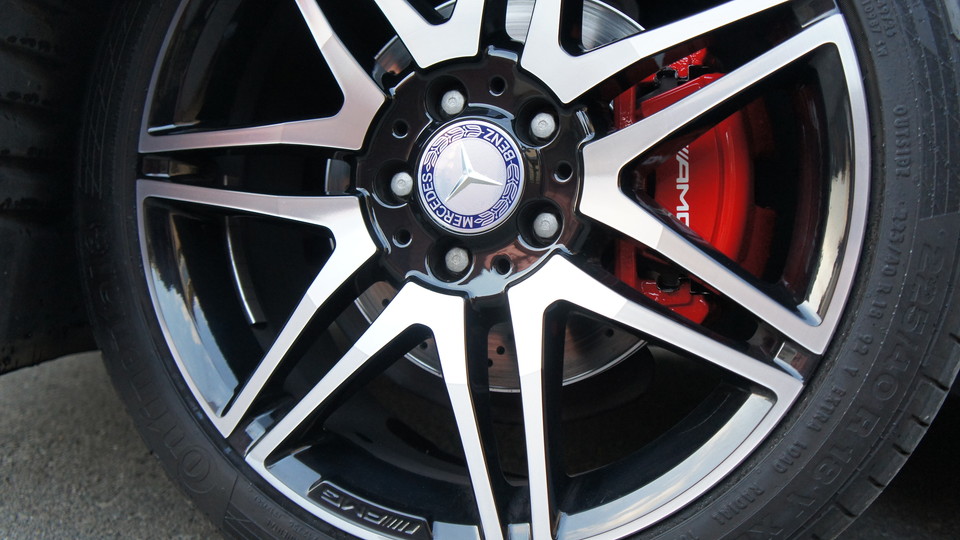 キャリパー塗装施工事例：ベンツW204Cクラス純正キャリパー塗装　COLOR：#001 Italian losso solid、ローター塗装　COLOR:#005 deep coal black　ローター加工RrのみType:DD IMG9_960_JdzKi5_sub4.jpg