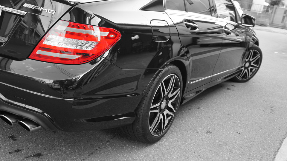 キャリパー塗装施工事例：ベンツW204Cクラス純正キャリパー塗装　COLOR：#001 Italian losso solid、ローター塗装　COLOR:#005 deep coal black　ローター加工RrのみType:DD IMG9_960_JdzKi5_sub6.jpg